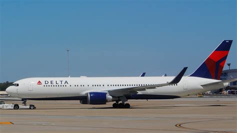 seat plan boeing 777|Delta Workers Killed After a Boeing Plane’s Tire Unexpectedly .